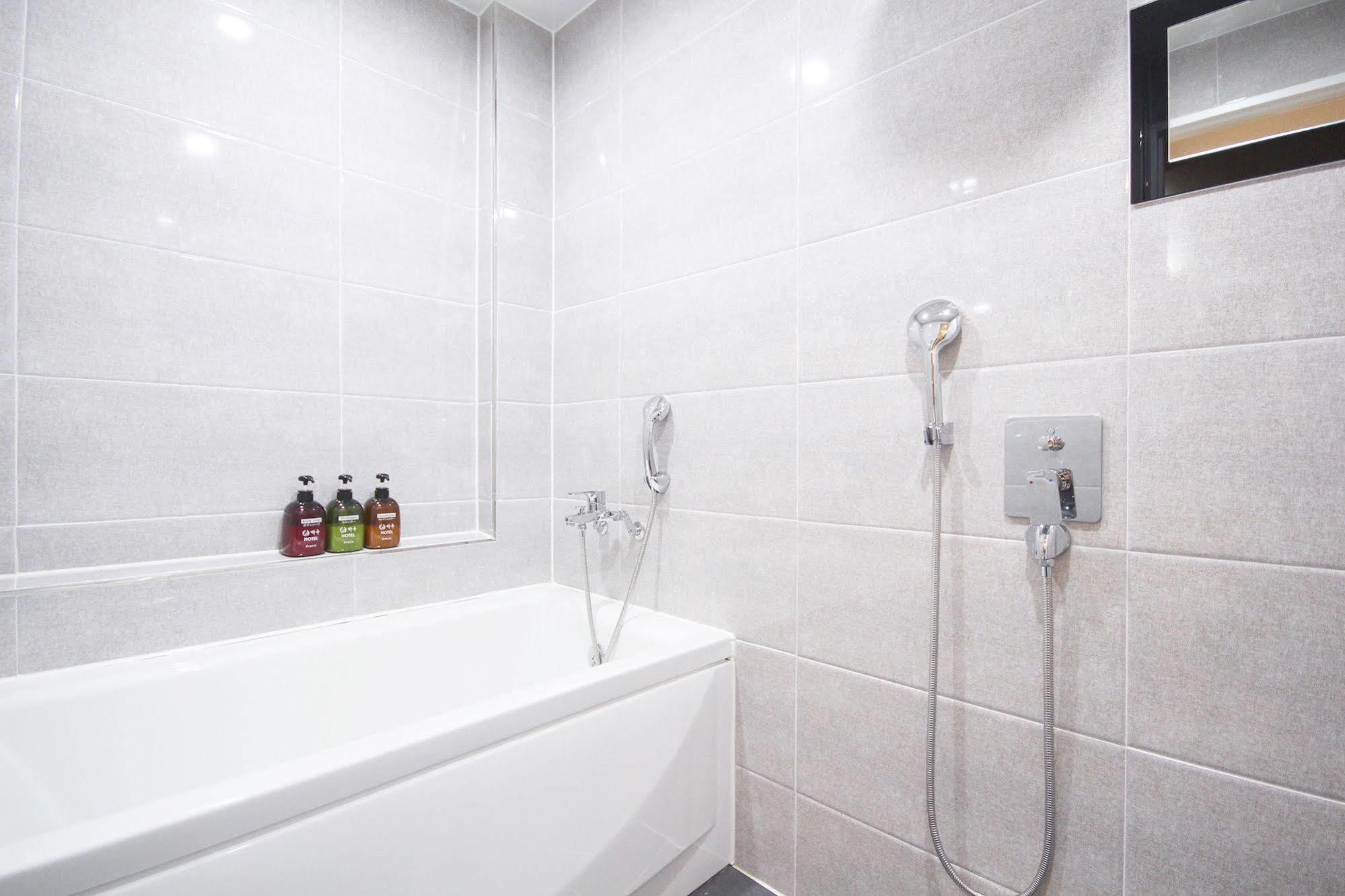 Haru Hotel Gimhae Eksteriør bilde